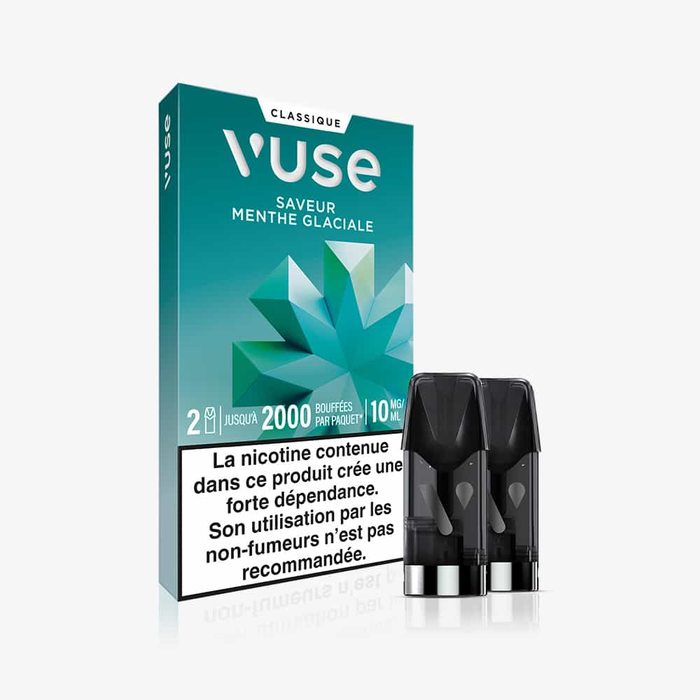 Vuse | Au premier plan, on voit une boîte bleu sarcelle de la gamme « Recharge Gamme Classique Saveur Menthe Glaciale » de VUSE, contenant deux pods. L'emballage comporte un avertissement français sur la dépendance à la nicotine et déconseille son utilisation aux non-fumeurs. | Cigarettes Electroniques et Recharges