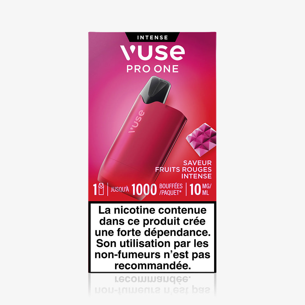 Vuse | On voit ici une VUSE Pro ONE Box Fruits Rouges Intense, avec un appareil rose et l'avertissement français sur la nicotine en bas. | Cigarettes Electroniques et Recharges