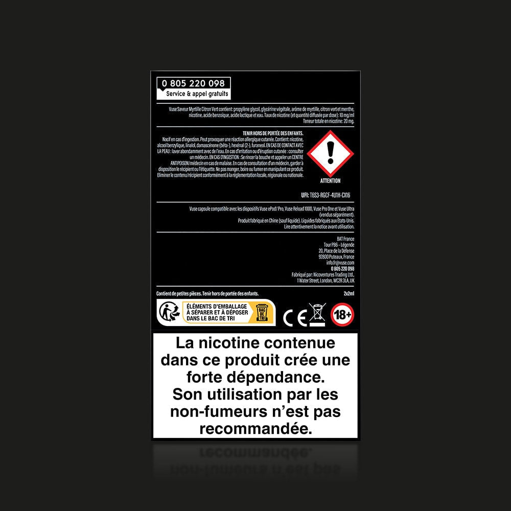 Vuse | Une étiquette d'avertissement en français sur fond noir apposée sur le produit « Vuse Ultra Saveur Myrtille Citron Vert » de la marque VUSE indique qu'il contient de la nicotine, substance hautement addictive et déconseillée aux non-fumeurs ; elle comporte également des pictogrammes d'avertissement et des coordonnées. | Cigarettes Electroniques et Recharges