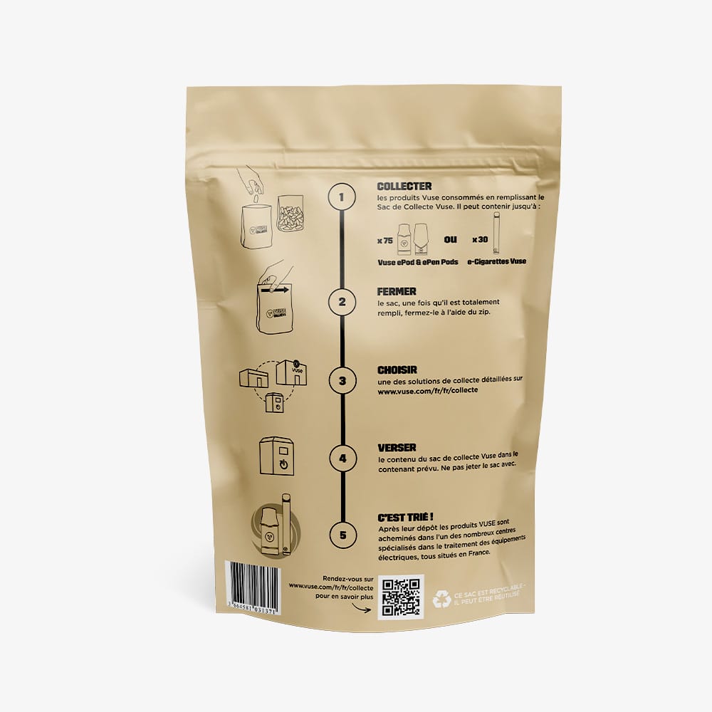 Vuse | Le « Sac de collecte Vuse » de VUSE est un sac marron sur lequel figurent, sous forme d'illustrations, les consignes de recyclage en français — « collecter, sceller, choisir un point de collecte ou des bacs de tri » — destinées aux dosettes usagées. Un code QR et un code-barres sont imprimés au bas du sac. | Cigarettes Electroniques et Recharges
