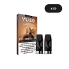 Un paquet de dosettes VUSE Recharge Gamme Intense Saveur Classique Crème avec deux dosettes est présenté. La boîte marron et blanche affiche un texte en français, un avertissement sur la nicotine et une icône noire x10 dans le coin supérieur droit.