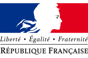 Vuse | Les couleurs du drapeau français en arrière-plan, avec la silhouette de Marianne de profil. En dessous figurent les mots : Liberté, Égalité, Fraternité. République française. | Cigarettes Electroniques et Recharges